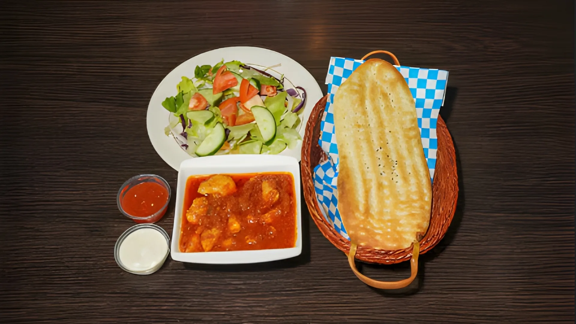 Chicken Qorma with Salad & Naan